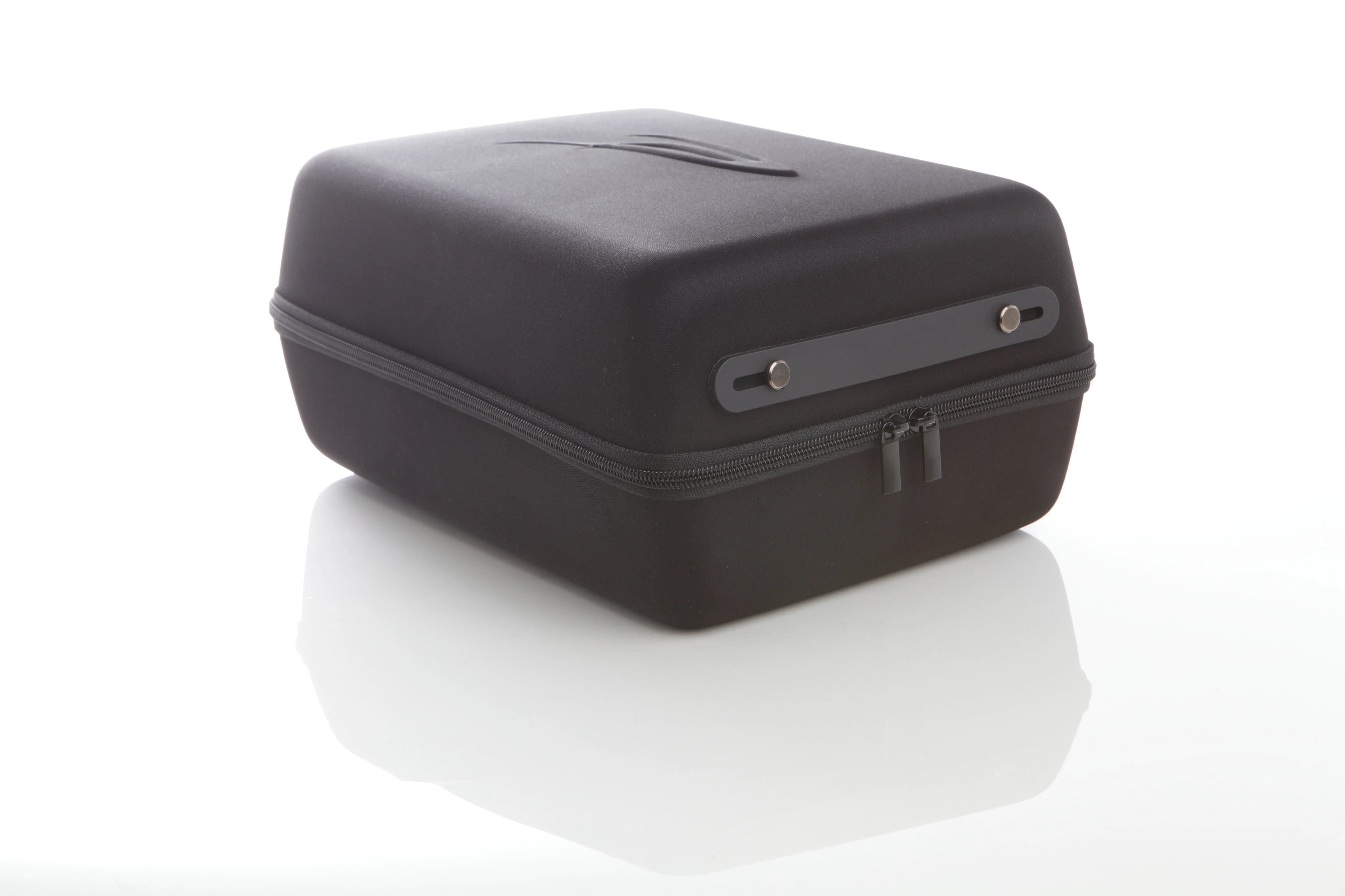 Carrying Case - Image 8